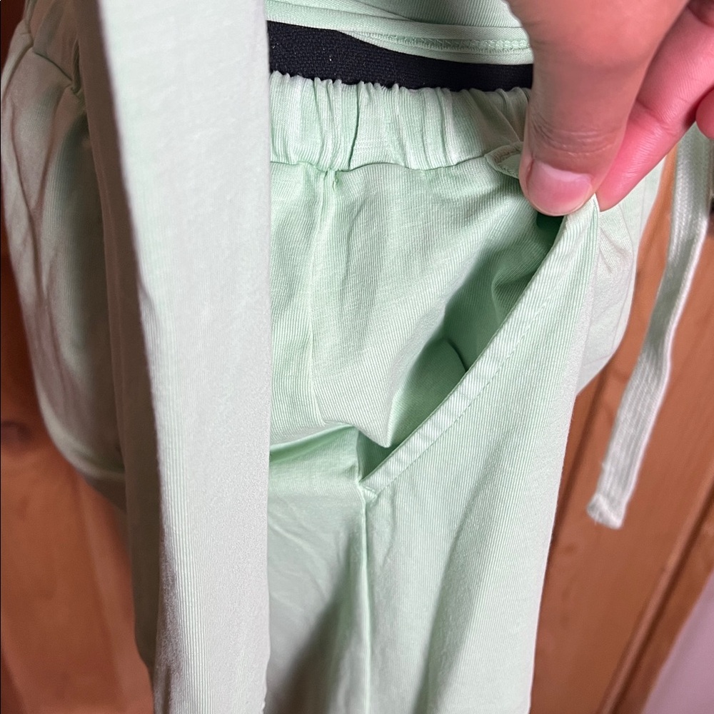 NWOT FREE PEOPLE Movement Hot Shot Easy Set - Picture 7 of 13